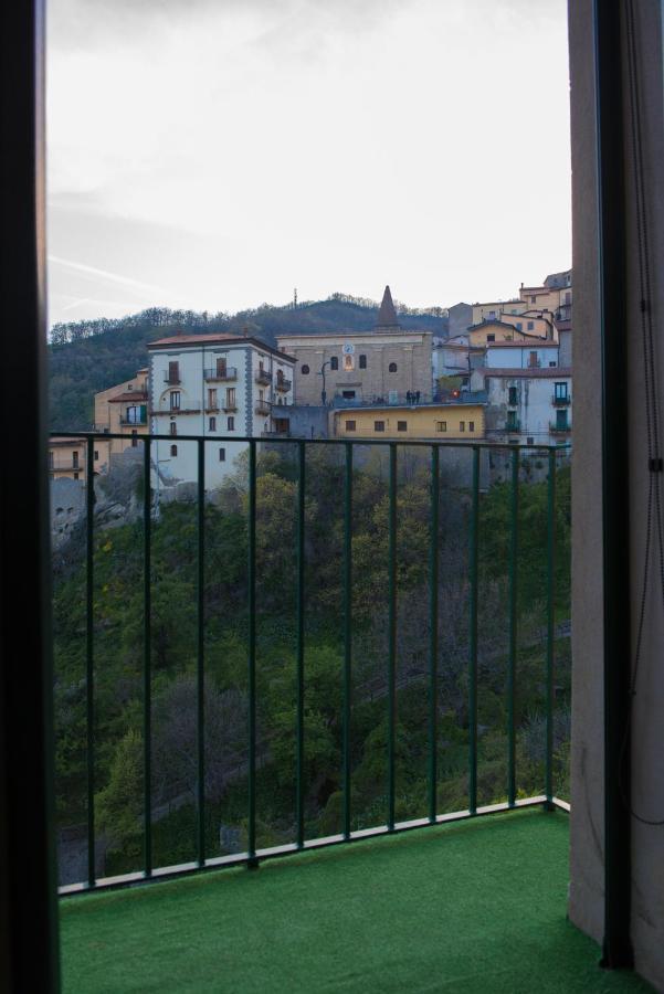 Bed and Breakfast Helvetia Bed & Breakfast à Castelmezzano Extérieur photo